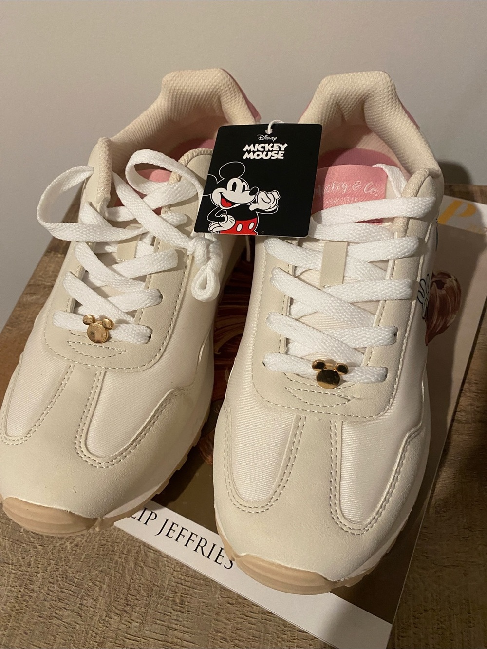 New With Tag Disney Kids Cream and Pink Mickey Sneakersnew Size 8,